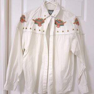 Wrangler White Western Shirt with Embroidered Accents
